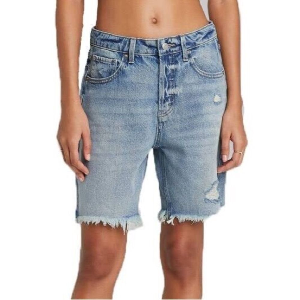 Wild Fable Women’s Light Blue High Rise Distressed Bermuda Jean Shorts Size 2